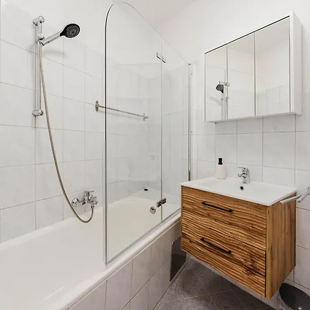 Billys ,renoviert, Netflix, Self Check In Timelkam